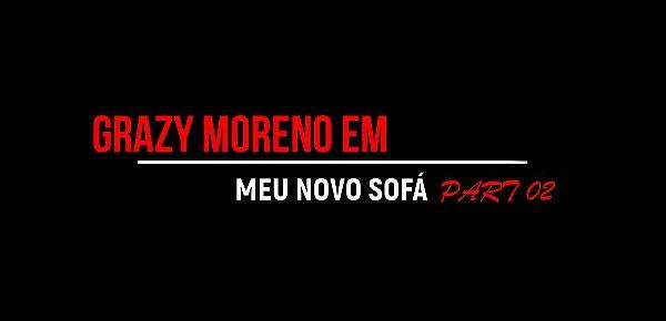  Mulher não resite e trai o marido com os entrgadores de sofa.- GRAZY MORENO (VIDEO COMPLETO NO XVIDEOS RED)